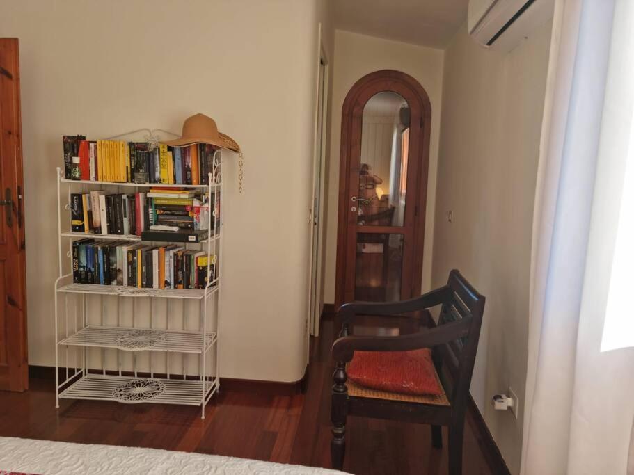 Villa Tea, Residenza Incantevole Con Giardino . Flumini di Quartu Exterior foto