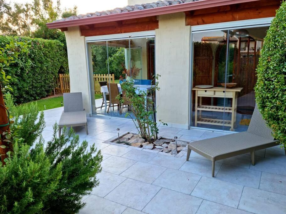 Villa Tea, Residenza Incantevole Con Giardino . Flumini di Quartu Exterior foto